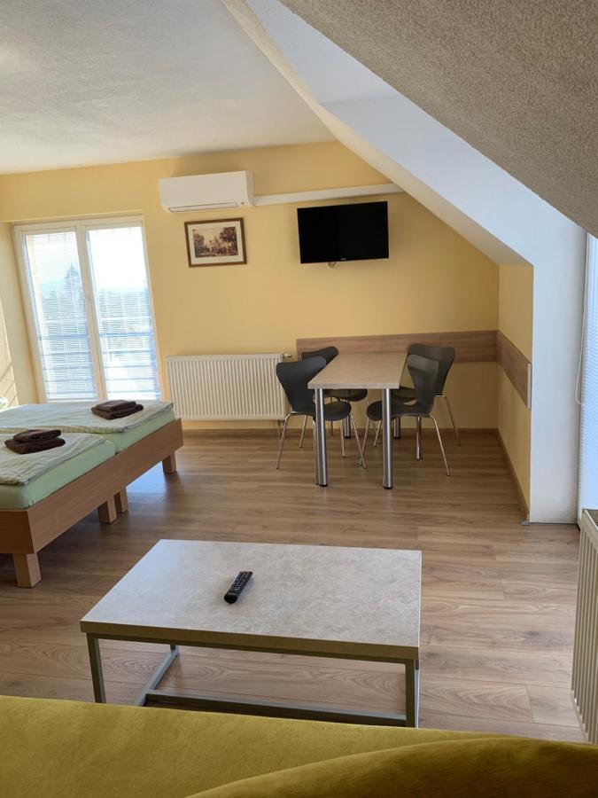 Apartmany Hujer Bojnice Esterno foto
